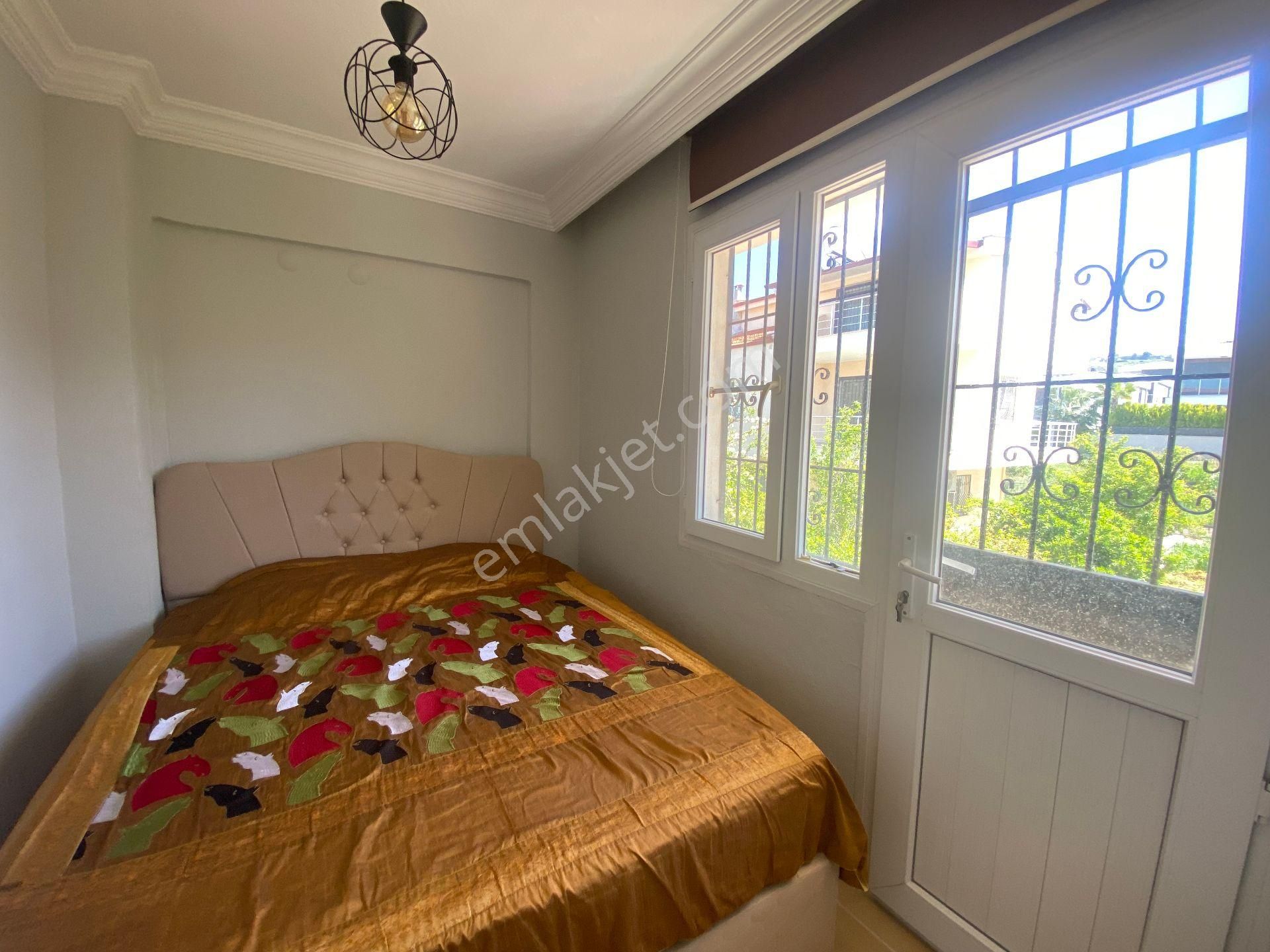 Nazilli Pazarı Bölgesinde Satılık Bakımlı, Bahçeli 4+1 Yazlık - Görsel 11