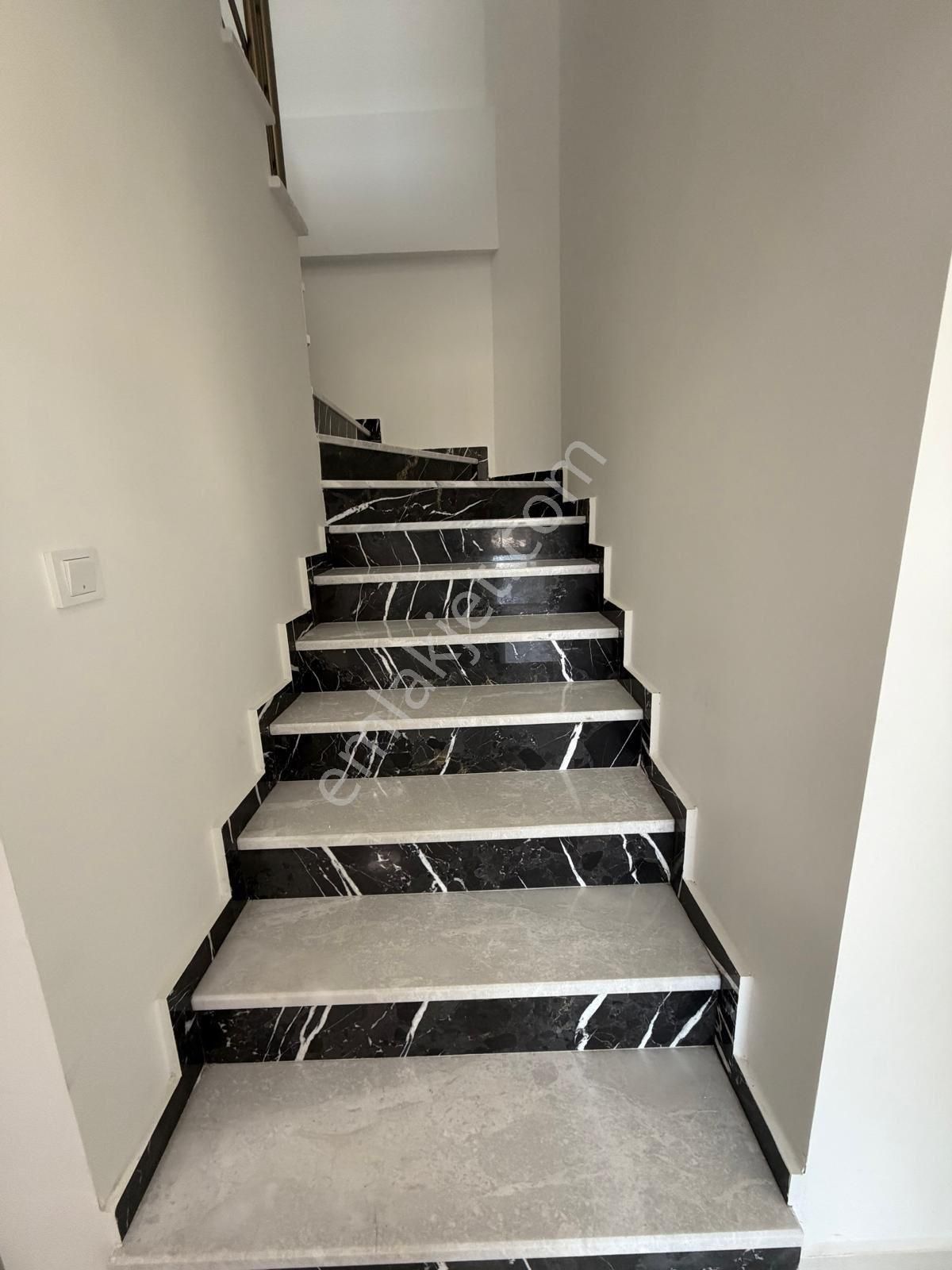 Payallar Sağlık Ocağı Civarında Kiralık 2+1 Ayrı Mutfak Dubleks Kiralık Daire - Görsel 19