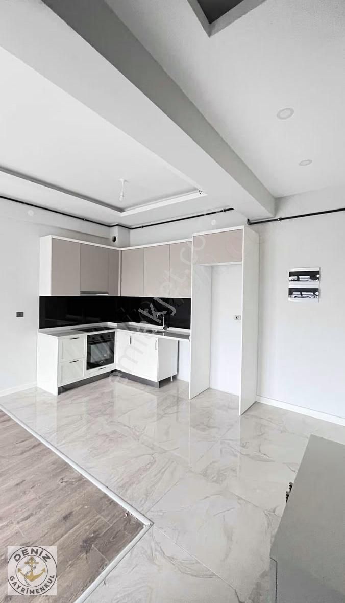 Yaşamkent Eşşiz Mimari Projede Geniş Teras Alanlı 1+1 Daire - Görsel 9