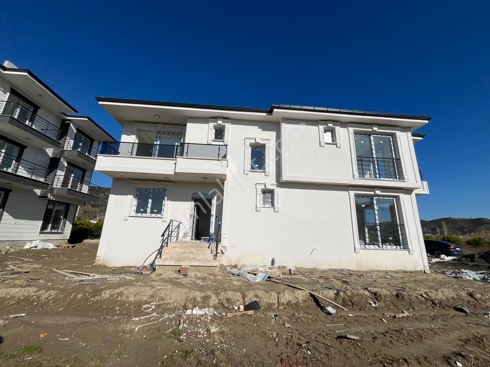 Muğla Ortaca Yerbelende Yüzme Havuzlu 3+1, İkiz Villa Satılık