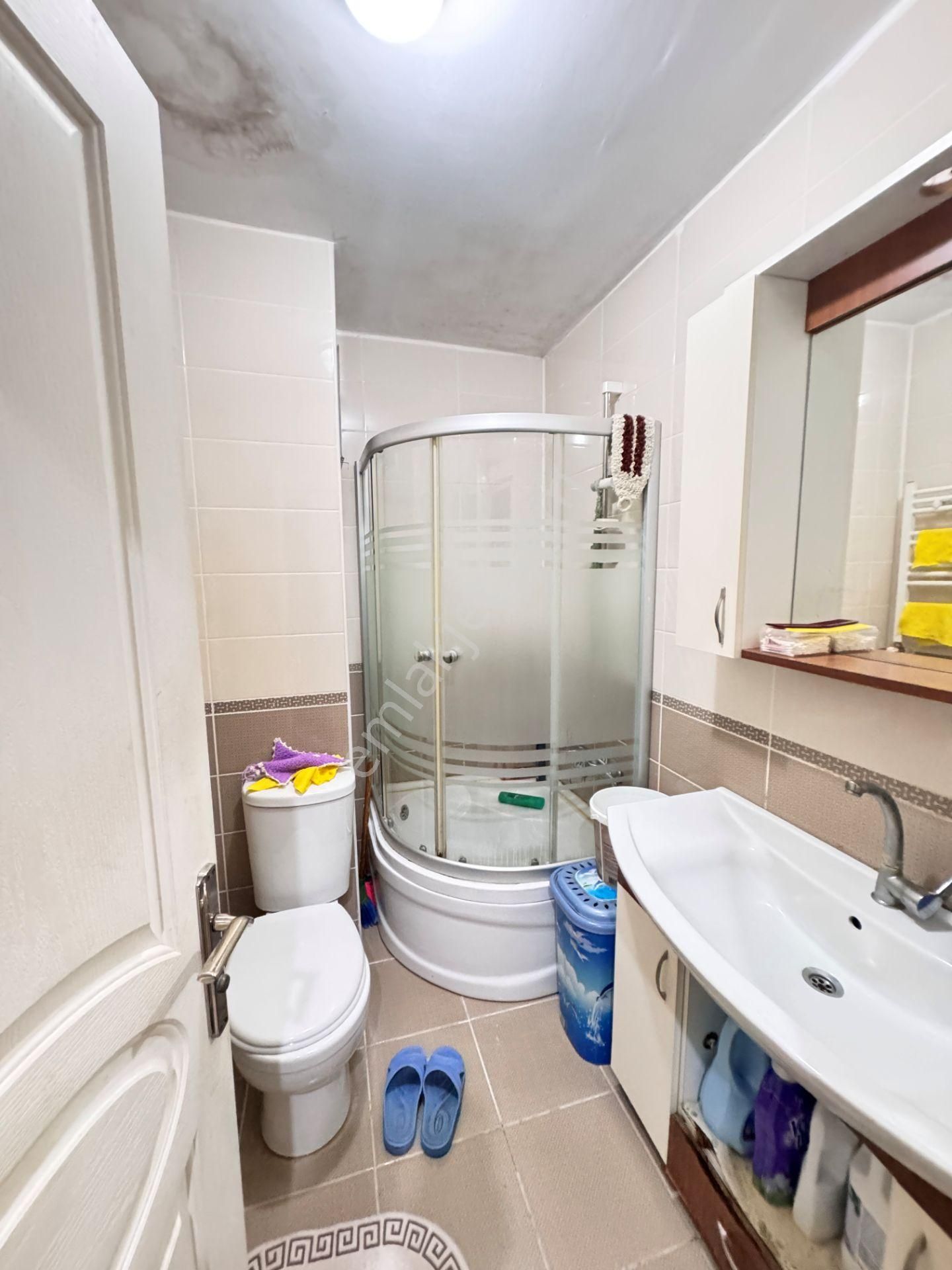 Bayrampaşa Murat Mah Satılık Fiyat Avantajlı İskanlı 2+1 Daire - Görsel 17