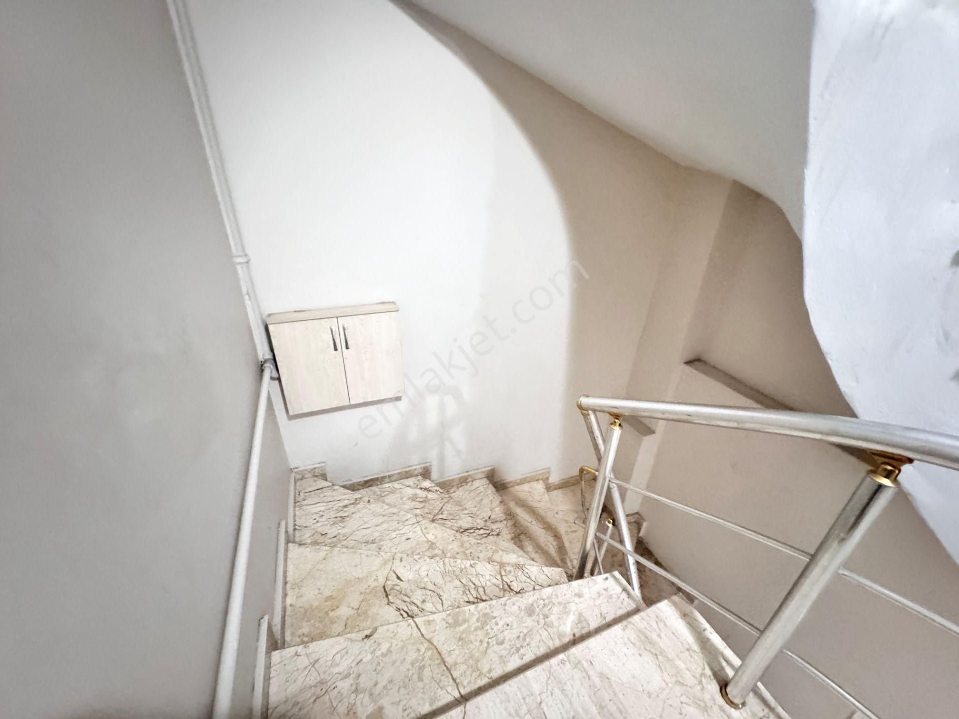 Bayrampaşa Murat Mah Satılık Fiyat Avantajlı İskanlı 2+1 Daire - Görsel 20