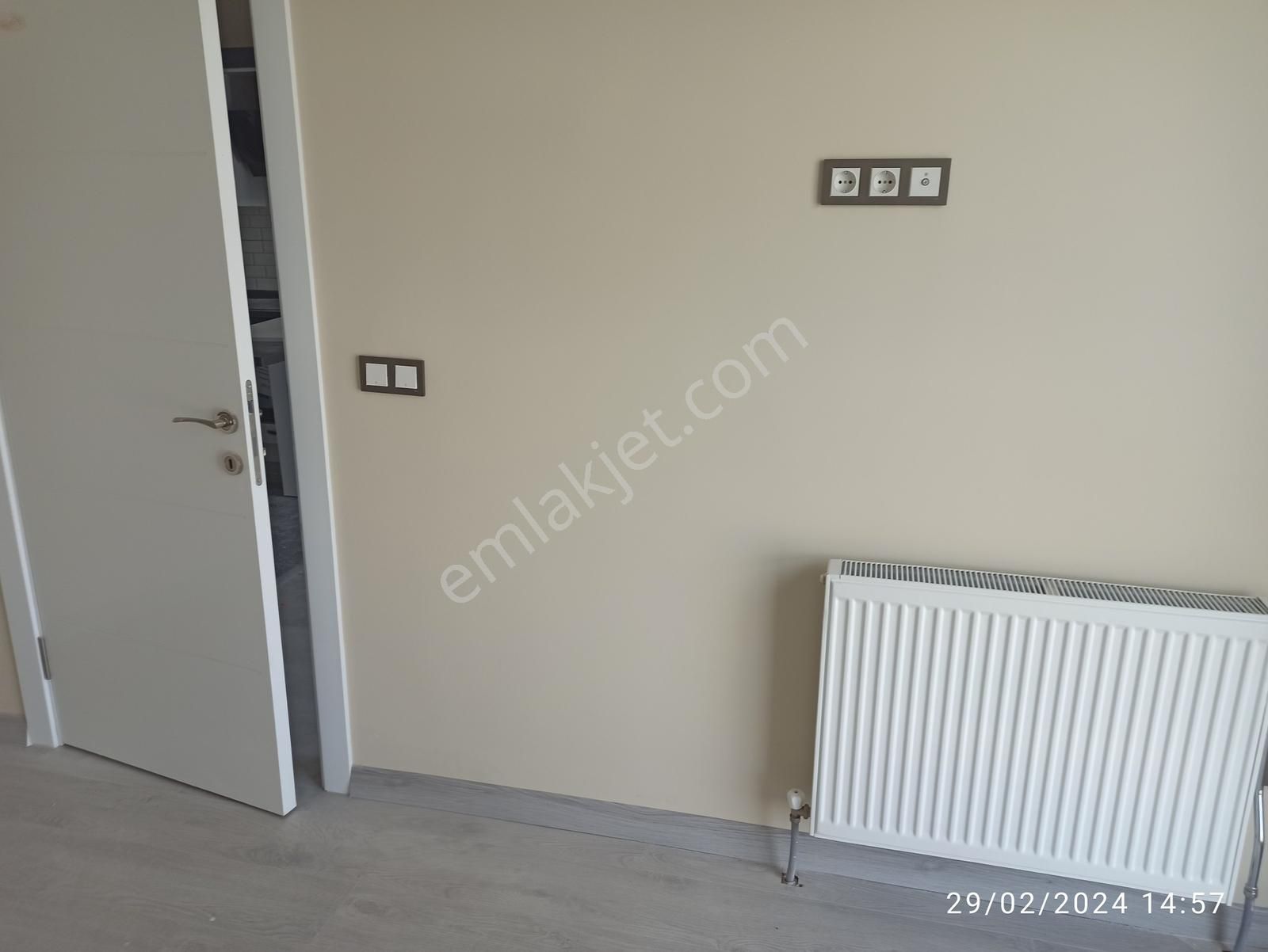 Esentepe Mahallesi Metropol Rezisansta 1+1 Kiralık Daire - Görsel 17