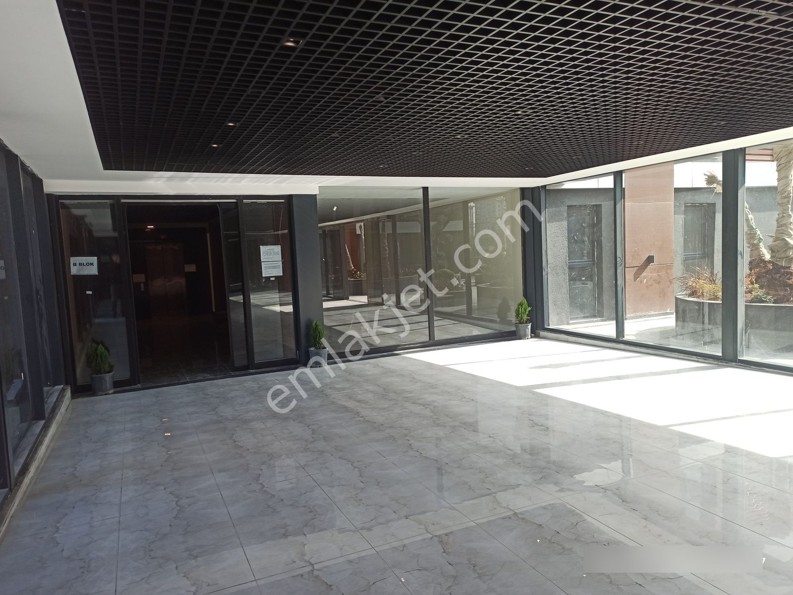 Esentepe Mahallesi Metropol Rezisansta 1+1 Kiralık Daire - Görsel 18