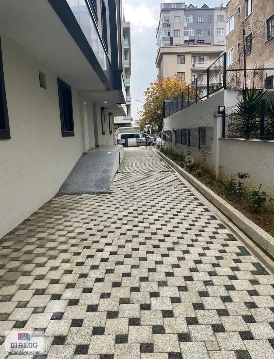 Dıalog Cevizli Mahallesin'de Satılık Ultra Lüks 2+1 Daire