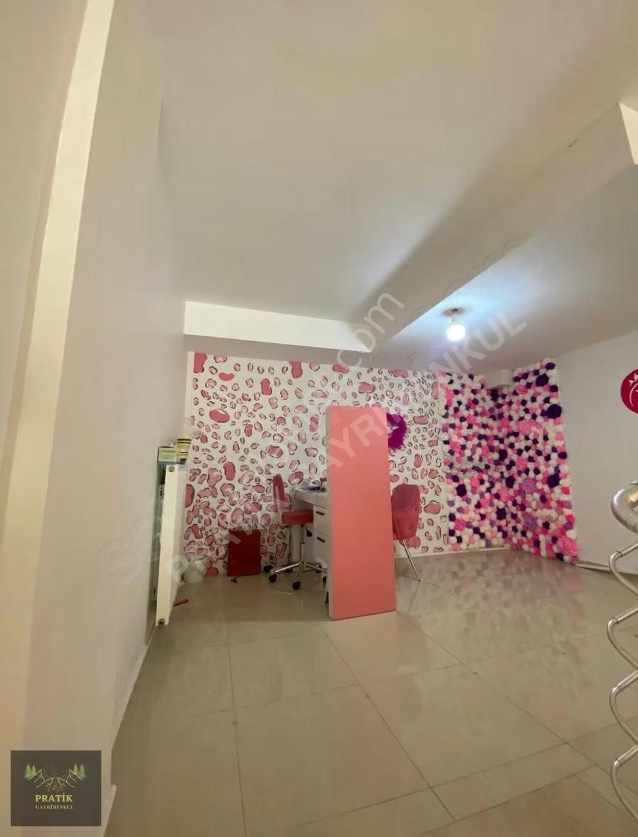 Pratik Den// İldem De Devren Kuaför Salonu - Görsel 12