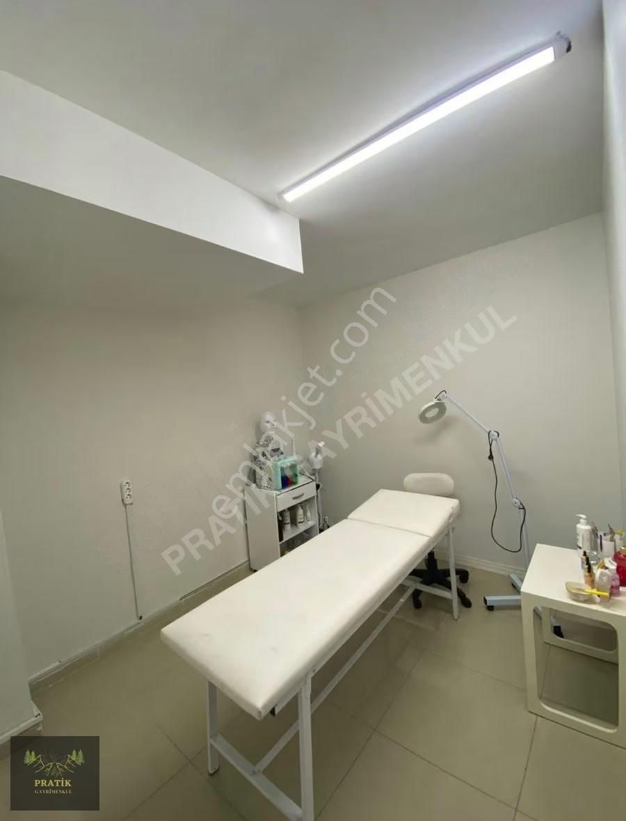 Pratik Den// İldem De Devren Kuaför Salonu - Görsel 3