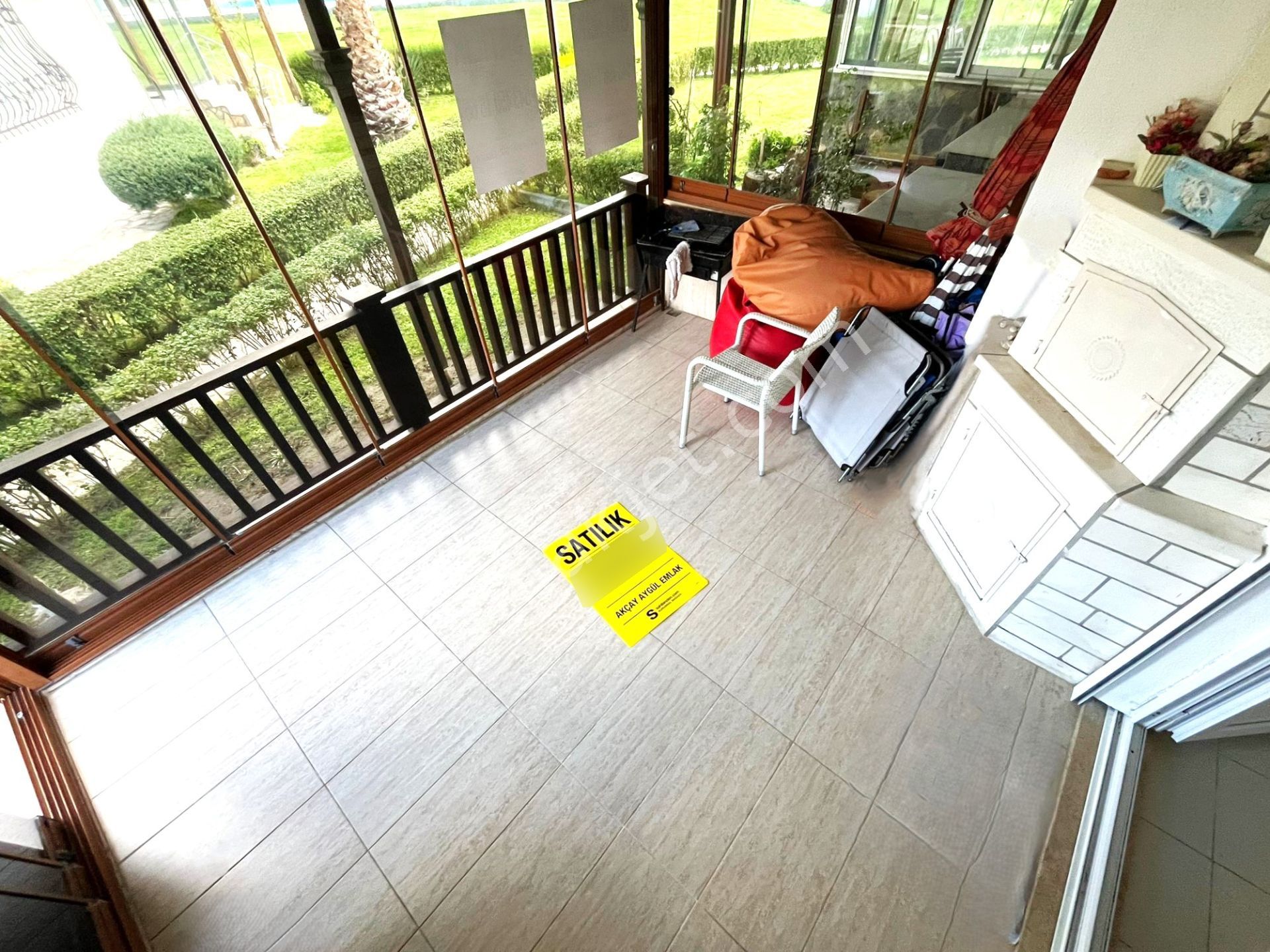 Tek Yetkili Aygül'den Güre'de Geniş Bahçe Peyzajlı Denize Sıfır Site İçinde Havuzlu 3+1satılık Villa - Görsel 11