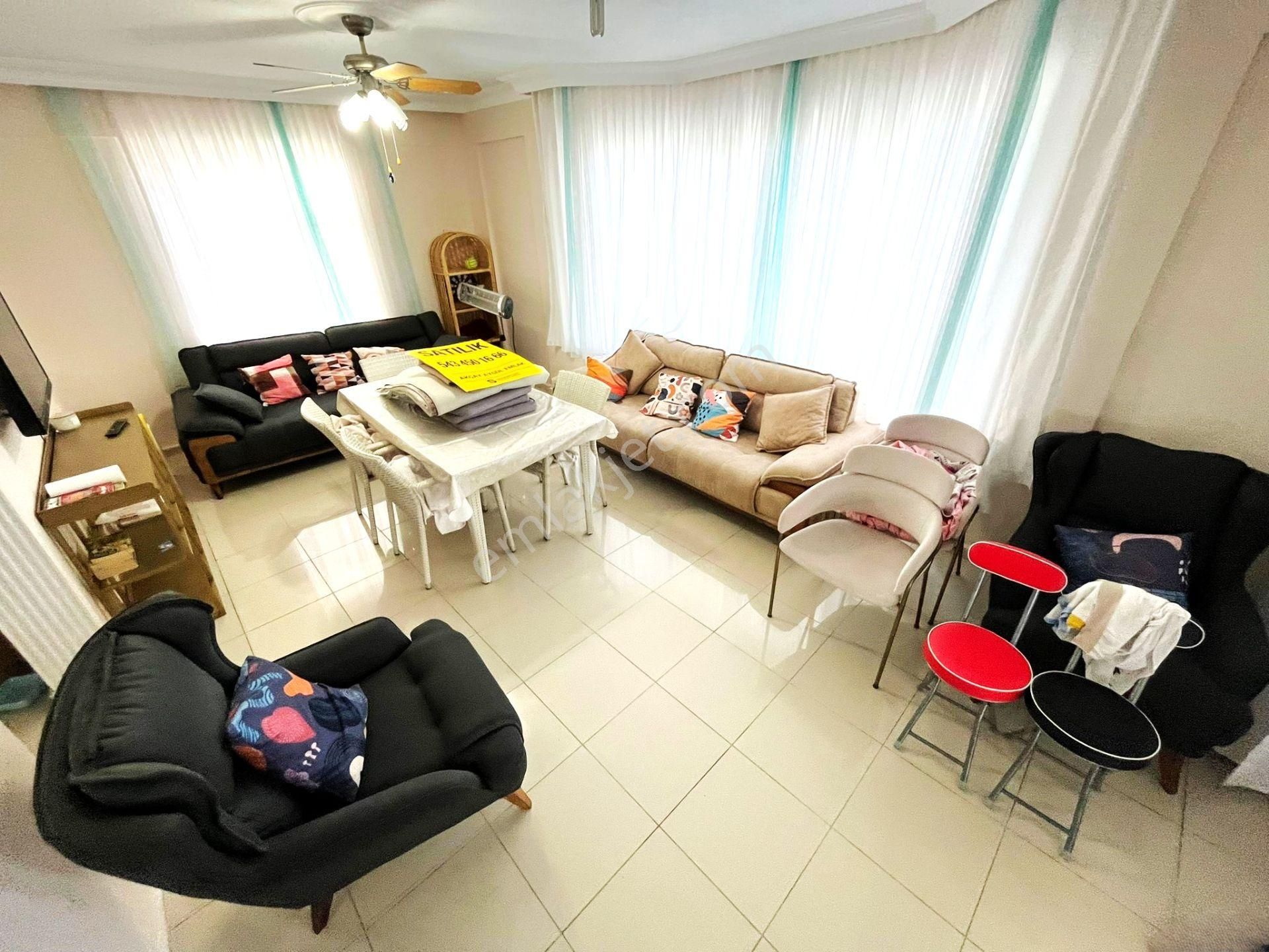 Tek Yetkili Aygül'den Güre'de Geniş Bahçe Peyzajlı Denize Sıfır Site İçinde Havuzlu 3+1satılık Villa - Görsel 10