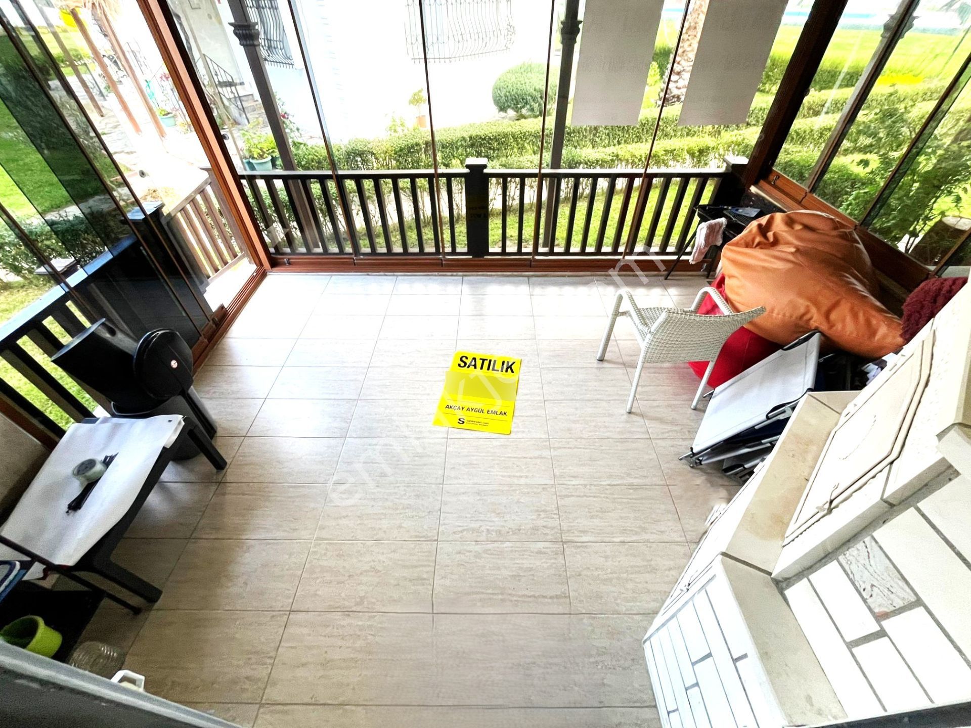 Tek Yetkili Aygül'den Güre'de Geniş Bahçe Peyzajlı Denize Sıfır Site İçinde Havuzlu 3+1satılık Villa - Görsel 15