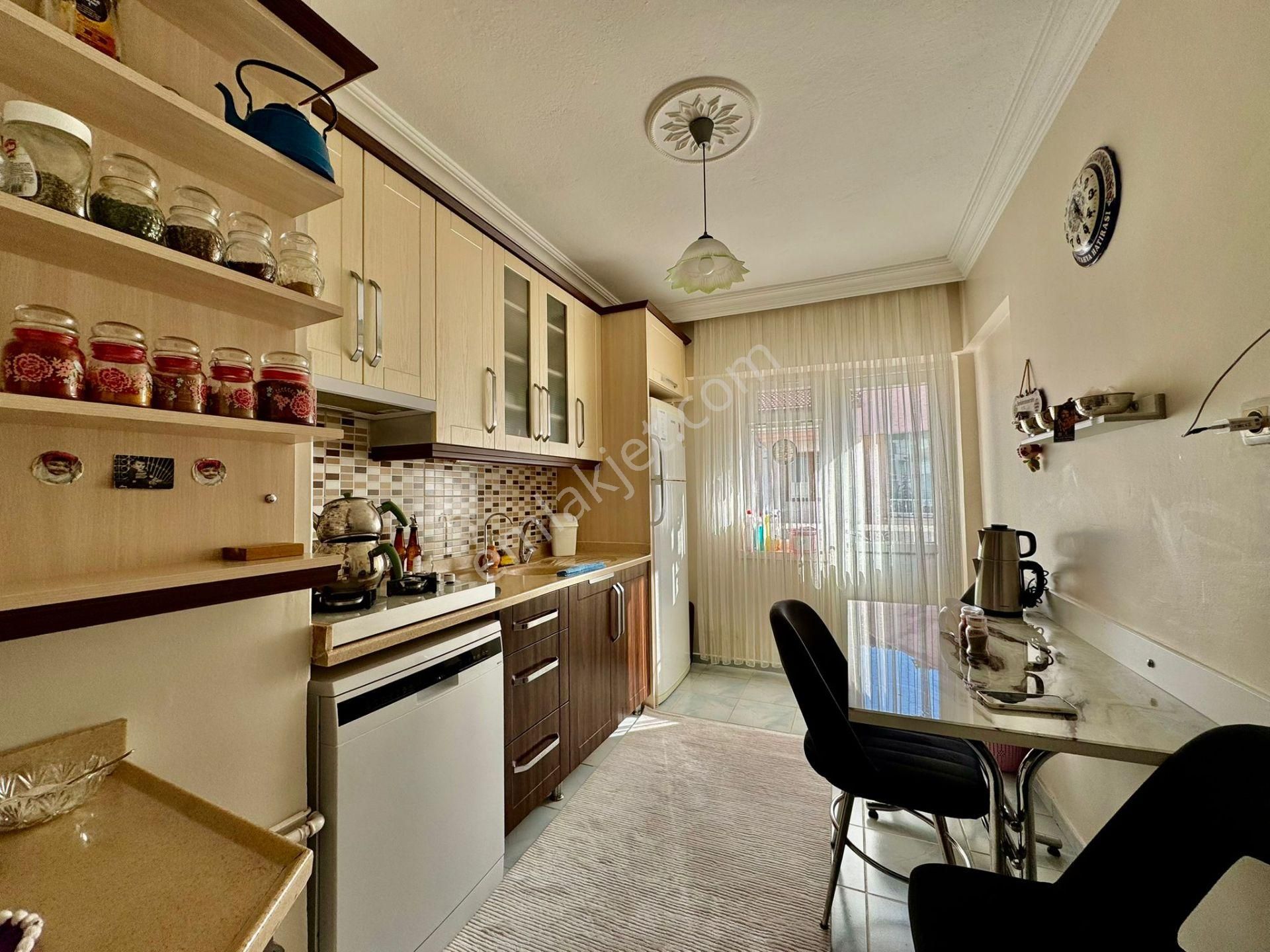 Kalecik Emlak'tan Güney Doğu Cephe Yapılı Masrafsız Altı Daire - Görsel 2