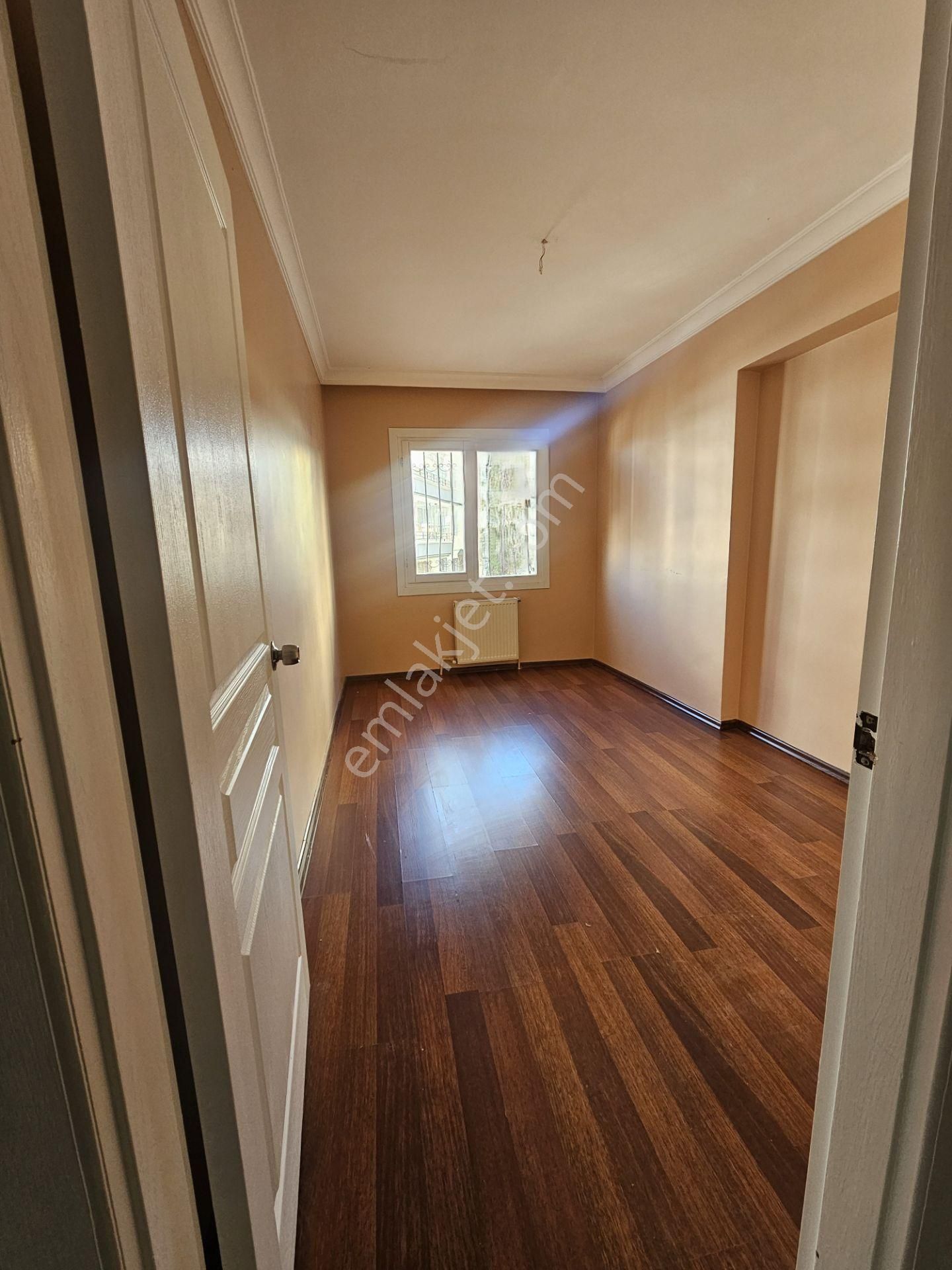 Çankaya Karapınar Mahallesi 'nde Kiralık Arakat Konumunda 3+1 Daire - Görsel 18