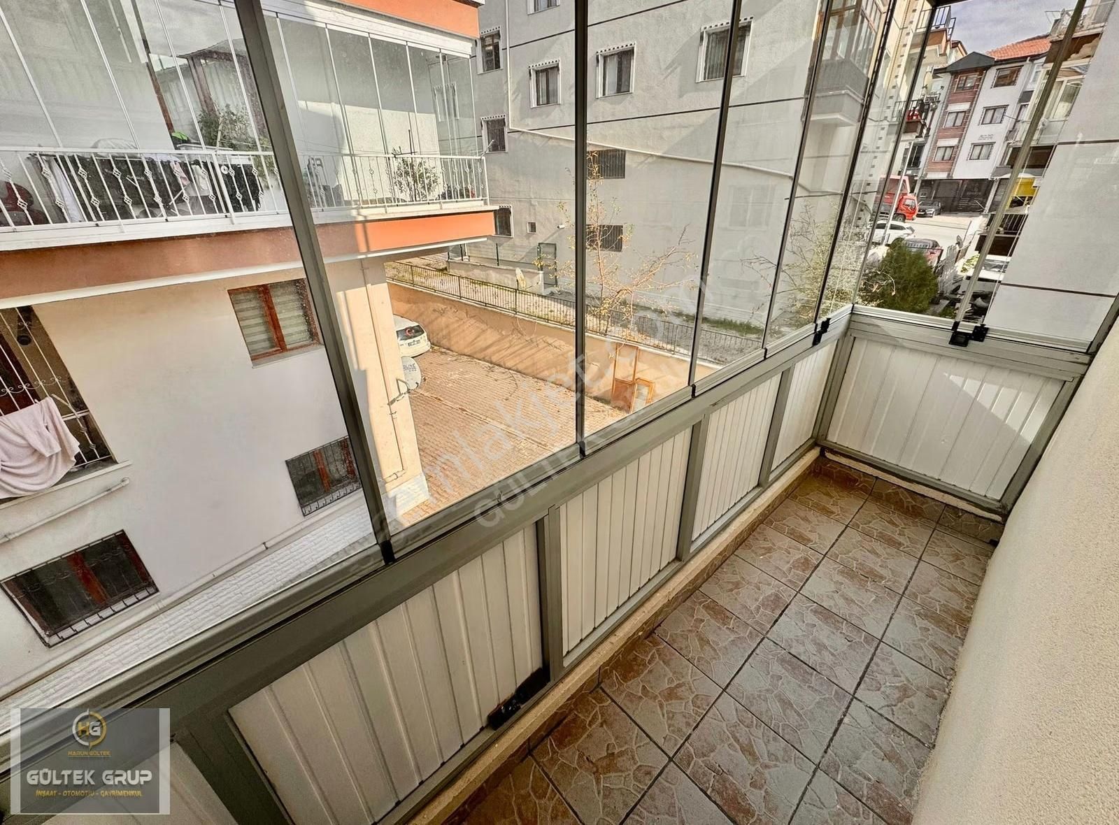 Ufuktepe'de Asansörlü İskanlı Yapılı Ön Cephe Ara Kat Daire ! - Görsel 8