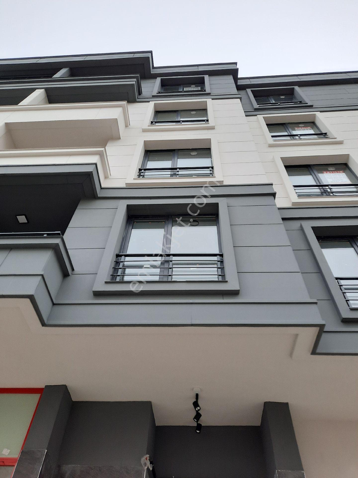 Atakum Esenevlerde Tranvaya Cepheli Sıfır 1+1 Satılık Daire