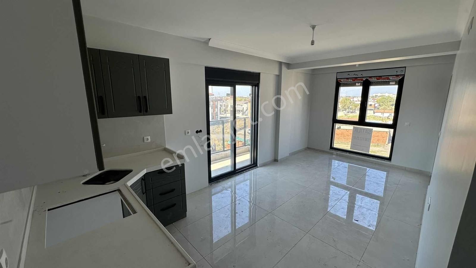 Rw Nefes'ten Hürriyet Mahallesinde Açık Mutfaklı 2+1 Daire - Görsel 17