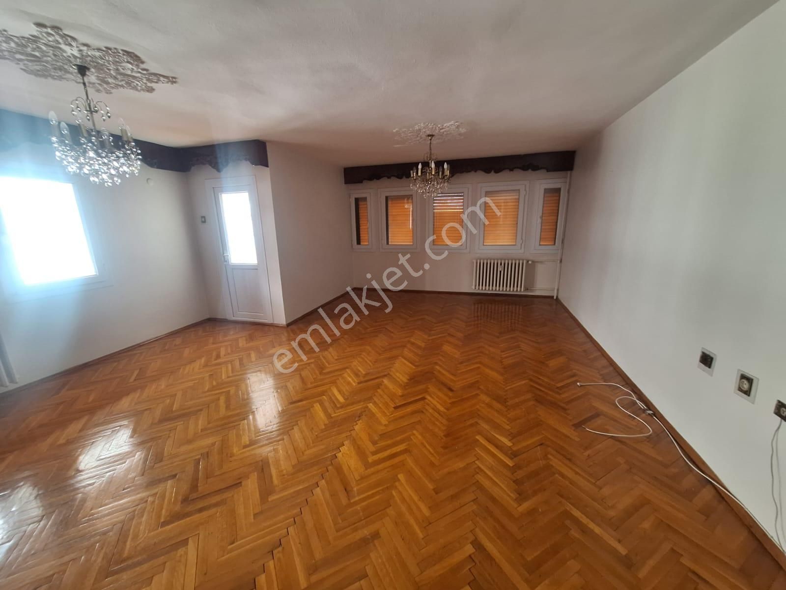 İnönü Cadde Üzeri Asansörlü Oto Parklı - Görsel 5