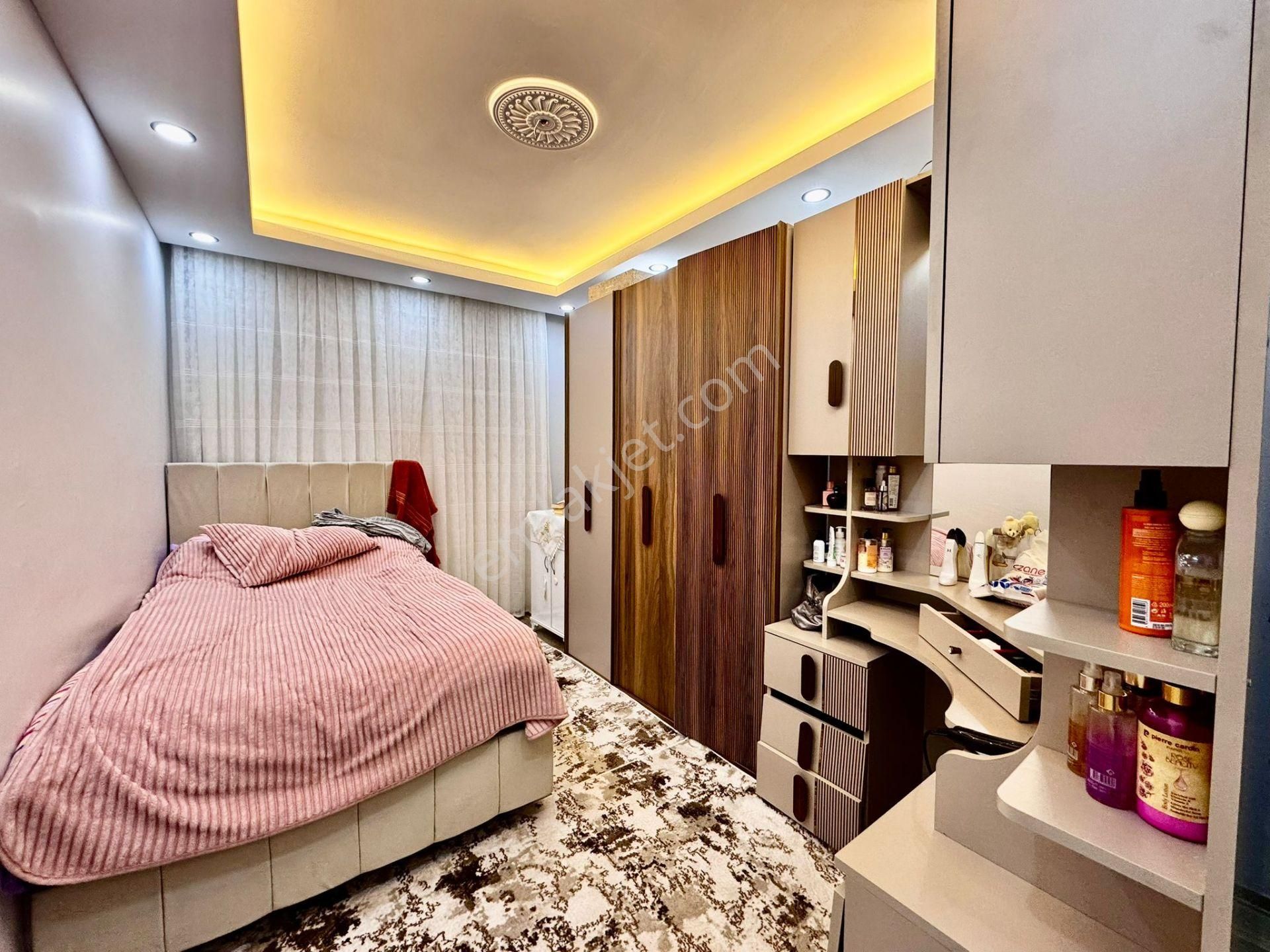 Kalecik Emlak'tan Saray'da Full Yapılı E.banyolu Katta 160m² 3+1 Site Dairesi - Görsel 15