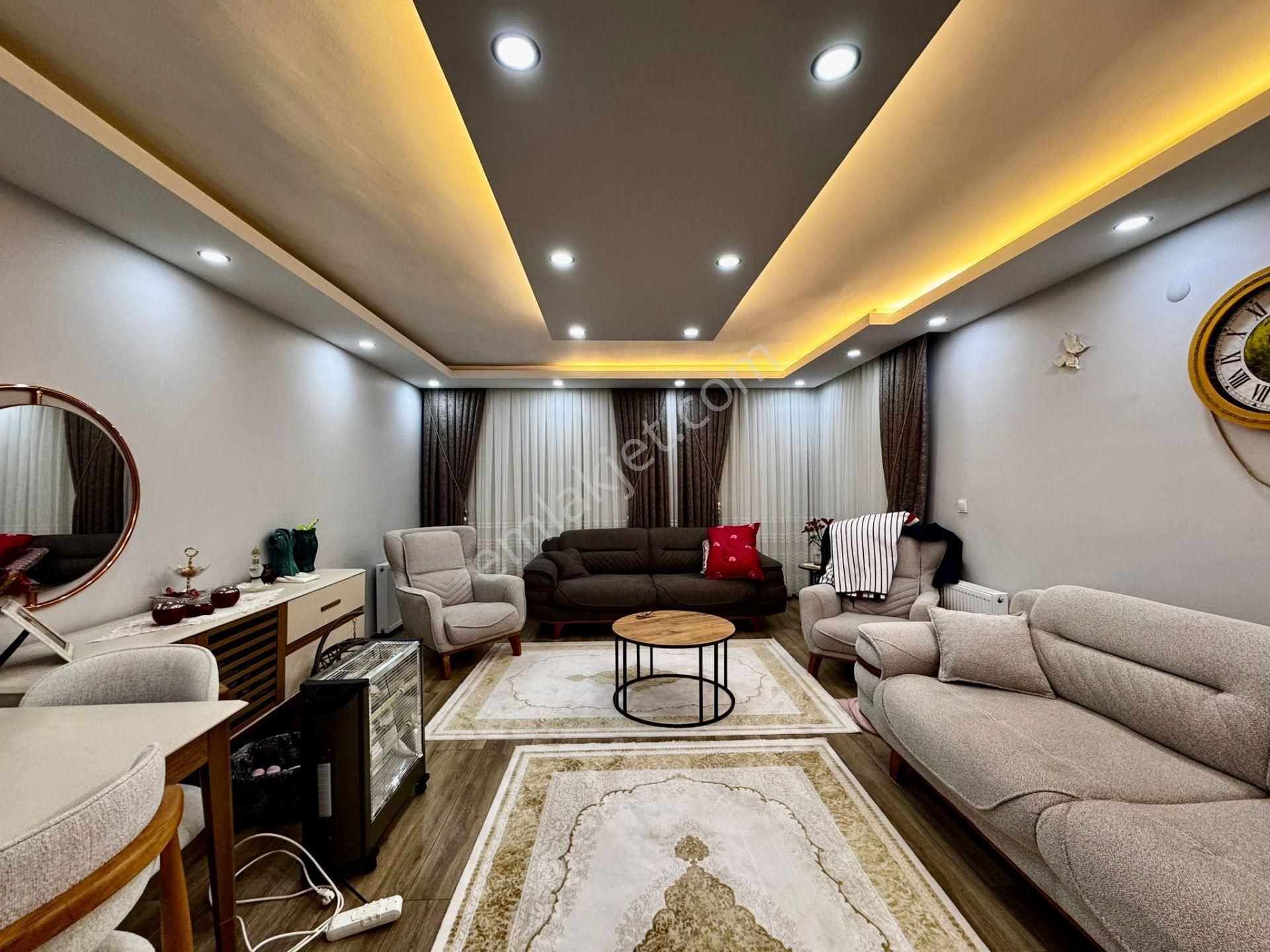 Kalecik Emlak'tan Saray'da Full Yapılı E.banyolu Katta 160m² 3+1 Site Dairesi - Görsel 8