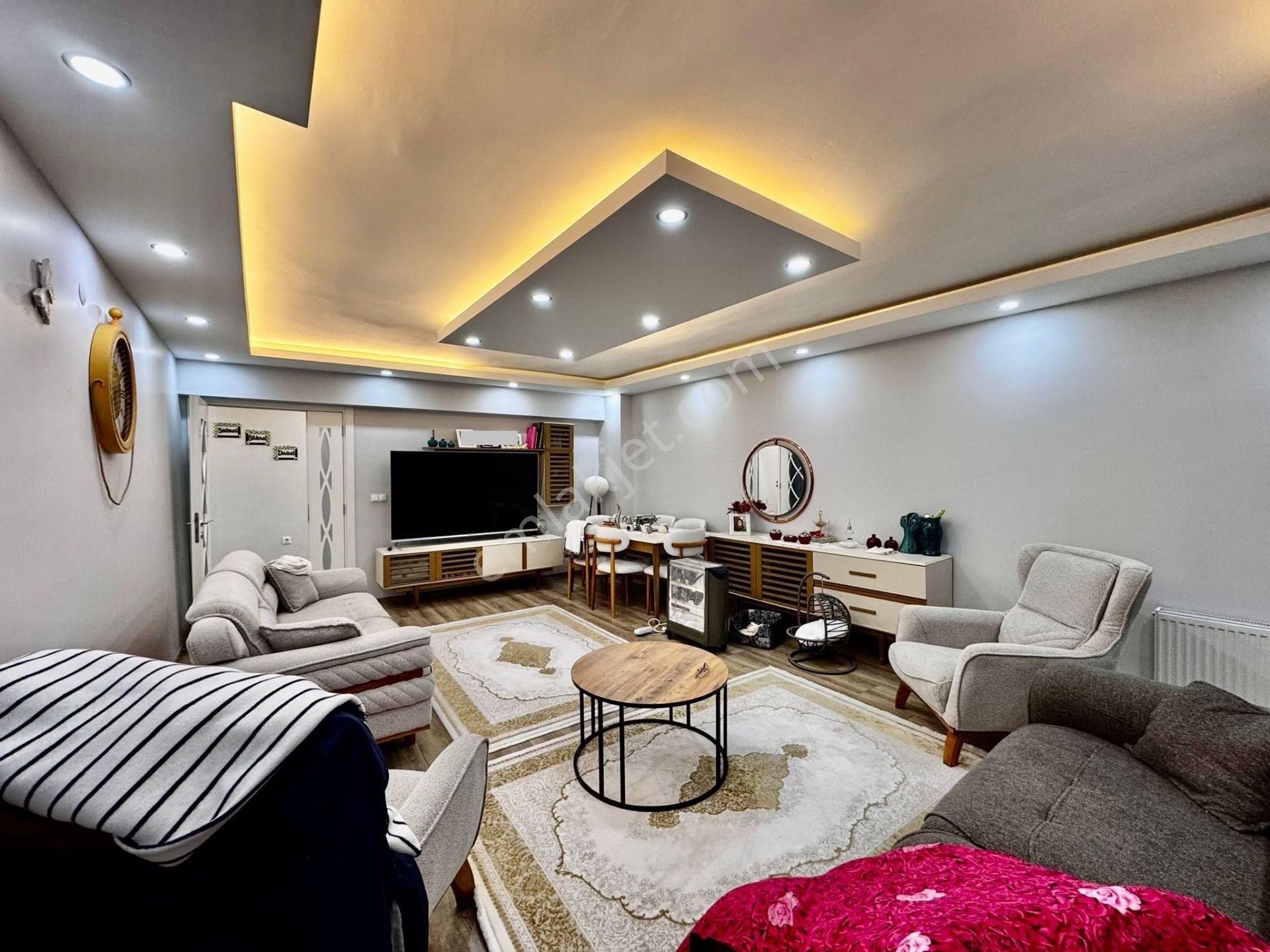 Kalecik Emlak'tan Saray'da Full Yapılı E.banyolu Katta 160m² 3+1 Site Dairesi - Görsel 9