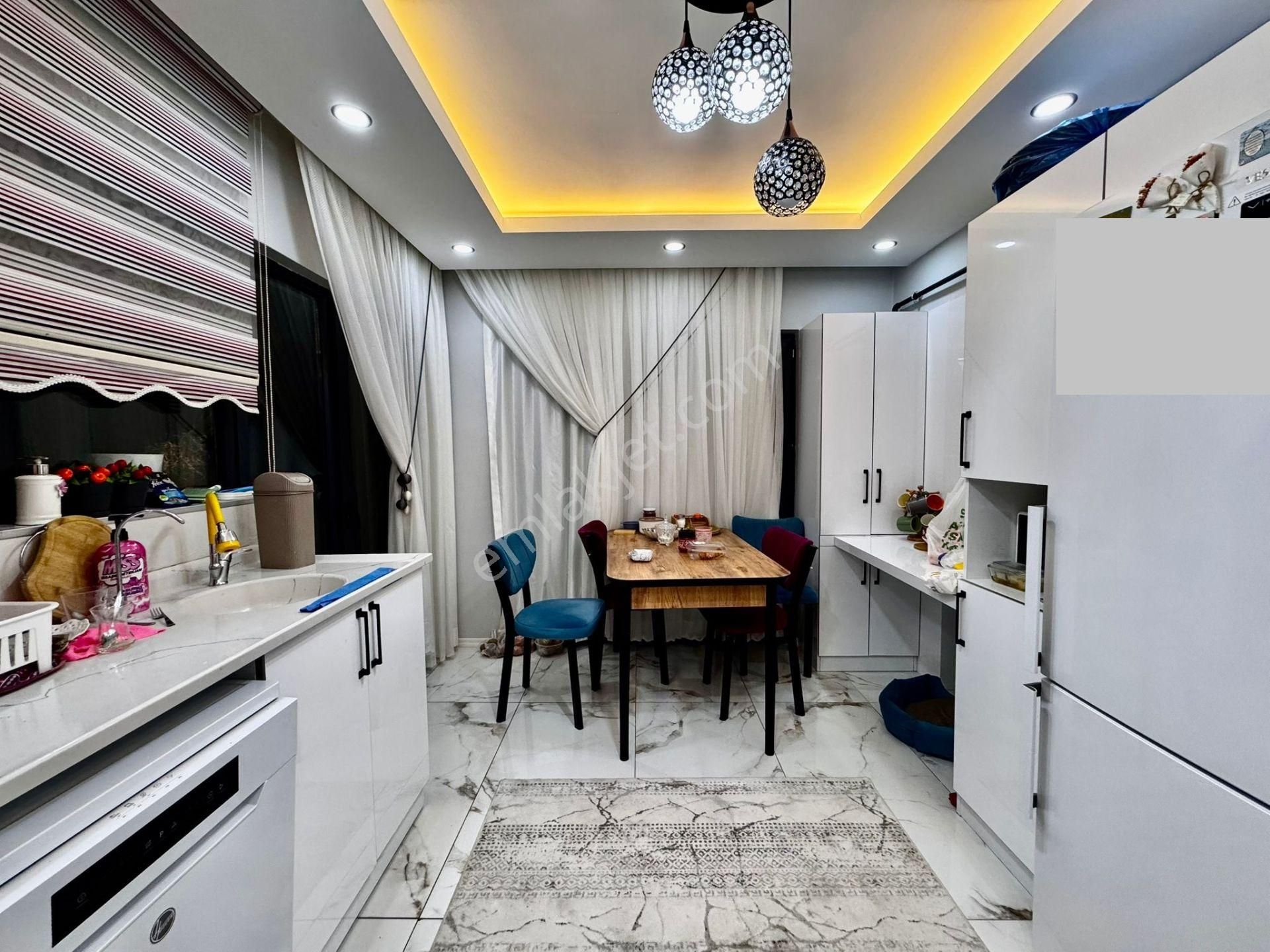 Kalecik Emlak'tan Saray'da Full Yapılı E.banyolu Katta 160m² 3+1 Site Dairesi - Görsel 3
