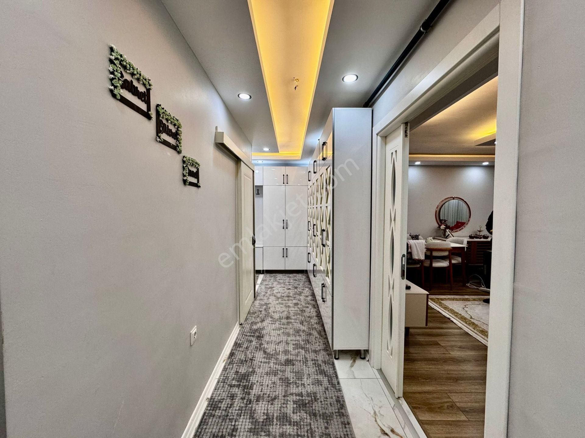 Kalecik Emlak'tan Saray'da Full Yapılı E.banyolu Katta 160m² 3+1 Site Dairesi - Görsel 23