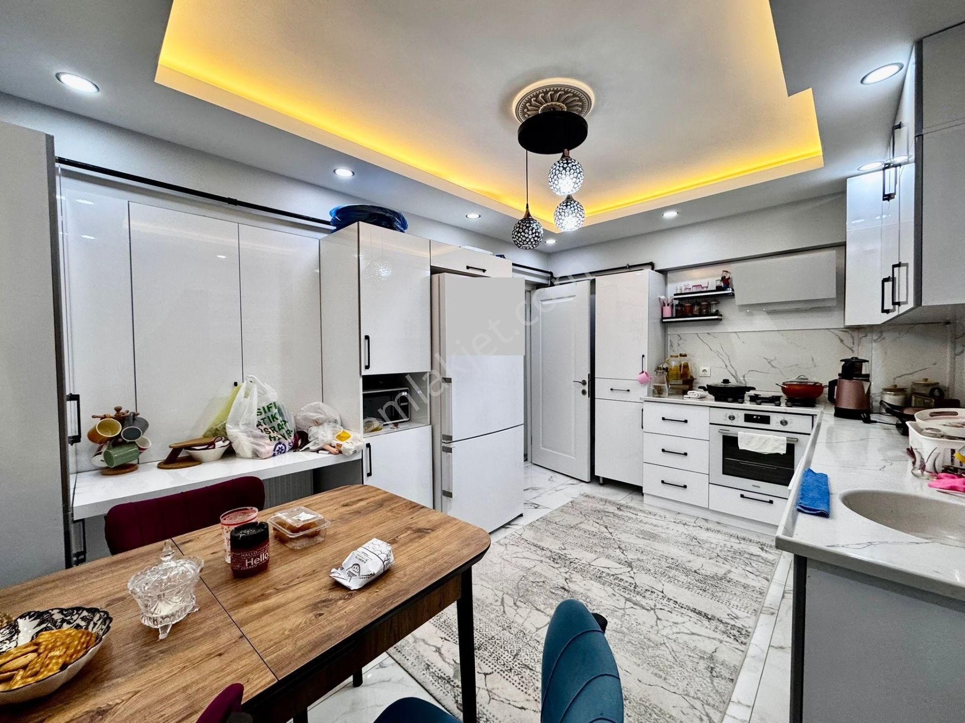 Kalecik Emlak'tan Saray'da Full Yapılı E.banyolu Katta 160m² 3+1 Site Dairesi - Görsel 4