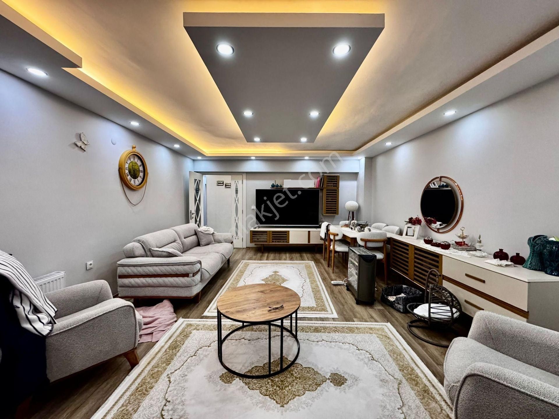 Kalecik Emlak'tan Saray'da Full Yapılı E.banyolu Katta 160m² 3+1 Site Dairesi - Görsel 10