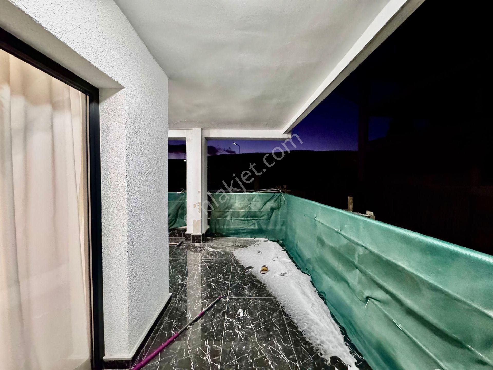 Kalecik Emlak'tan Saray'da Full Yapılı E.banyolu Katta 160m² 3+1 Site Dairesi - Görsel 31