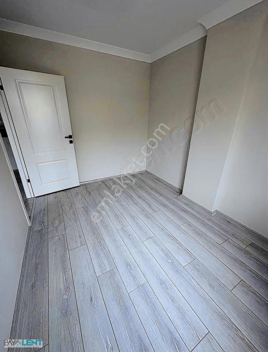 Baylent Gayrimenkulden Plevnede Cadde Üzerinde Satılık 1+1'ler - Görsel 7