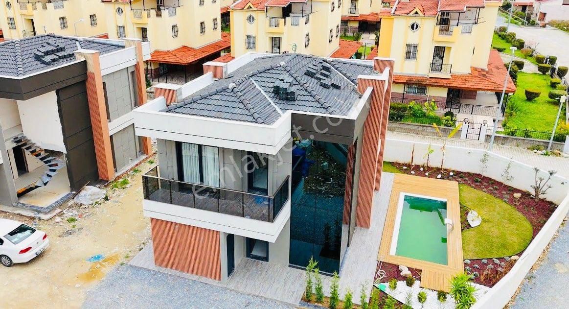 Karaovada Özel Havuzlu Müstakil 4+1 Sıfır Villa - Görsel 4