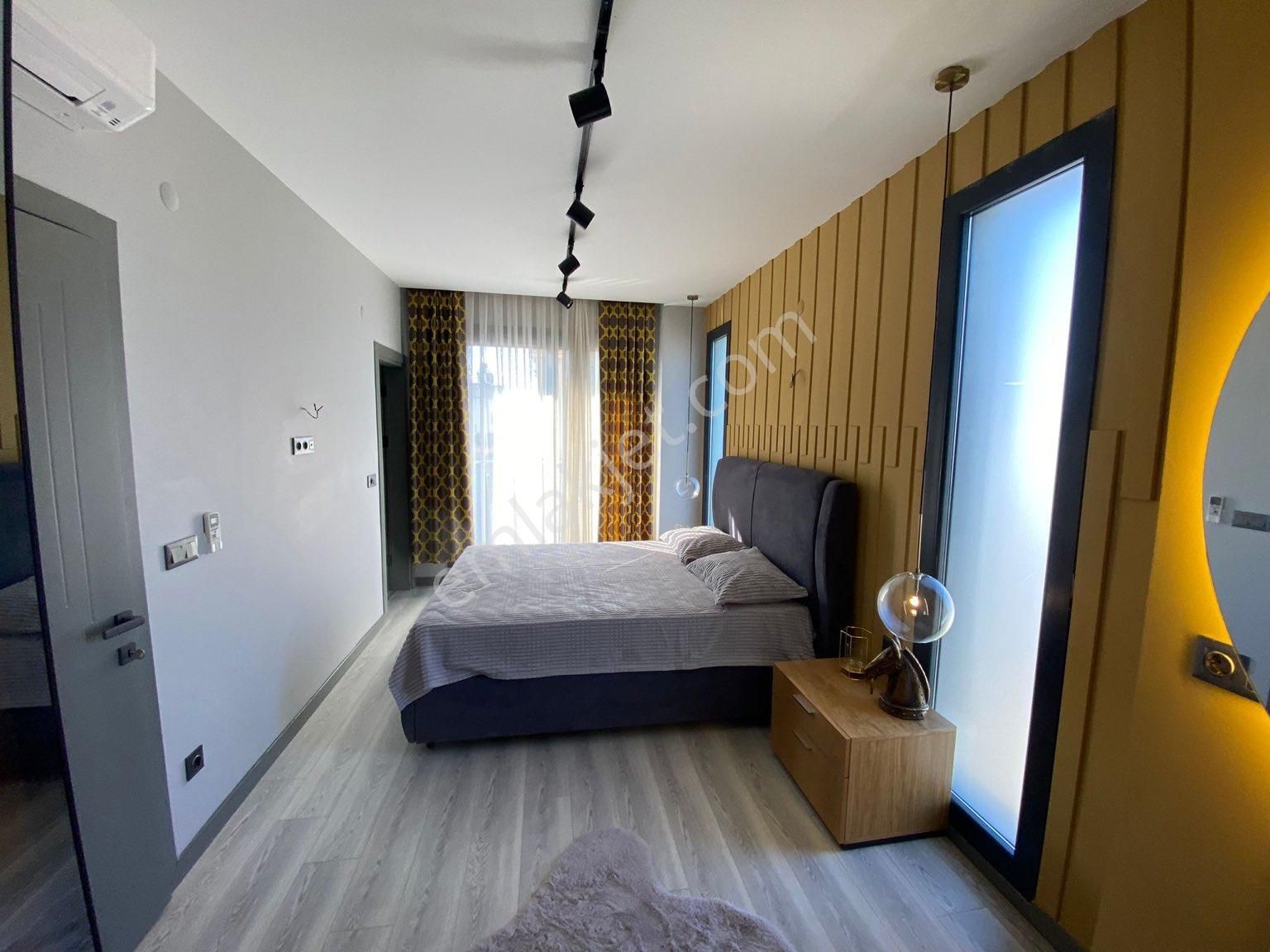 Karaovada Özel Havuzlu Müstakil 4+1 Sıfır Villa - Görsel 13