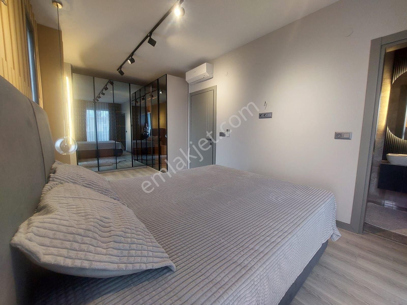 Karaovada Özel Havuzlu Müstakil 4+1 Sıfır Villa - Görsel 9