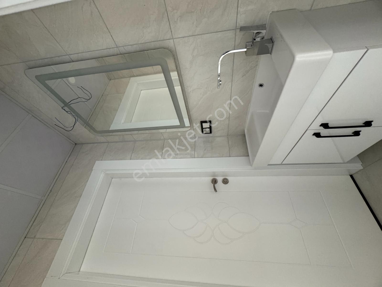 Akşemsettin Mahallesinde Yeni Teslim, Site İçinde 2+1 Daire - Görsel 10