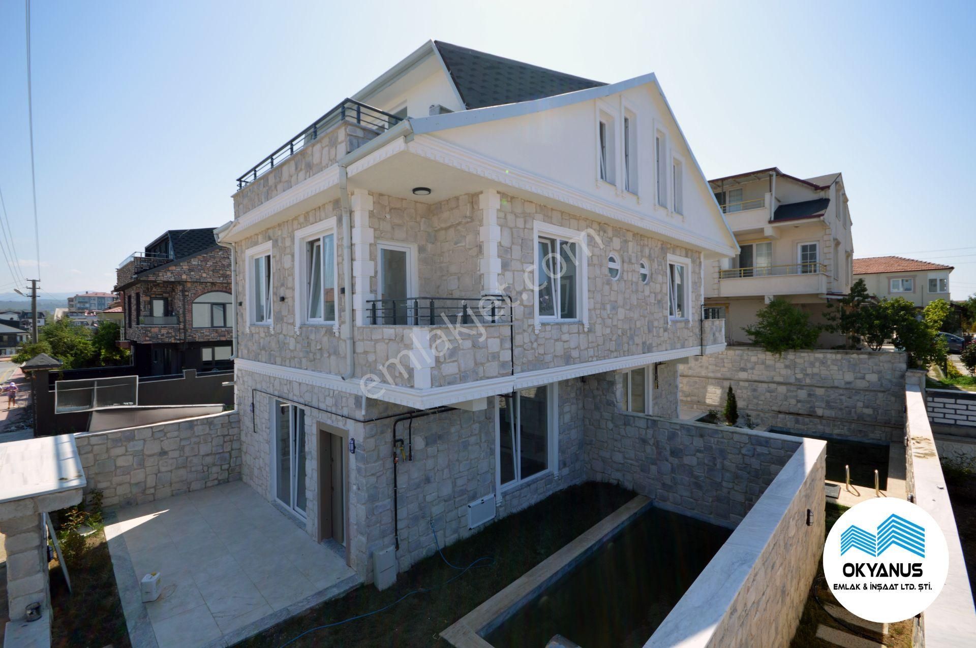 Kocaali De Deniz Manzaralı Havuzlu Taş Detaylı 3+1 Villa - Görsel 2