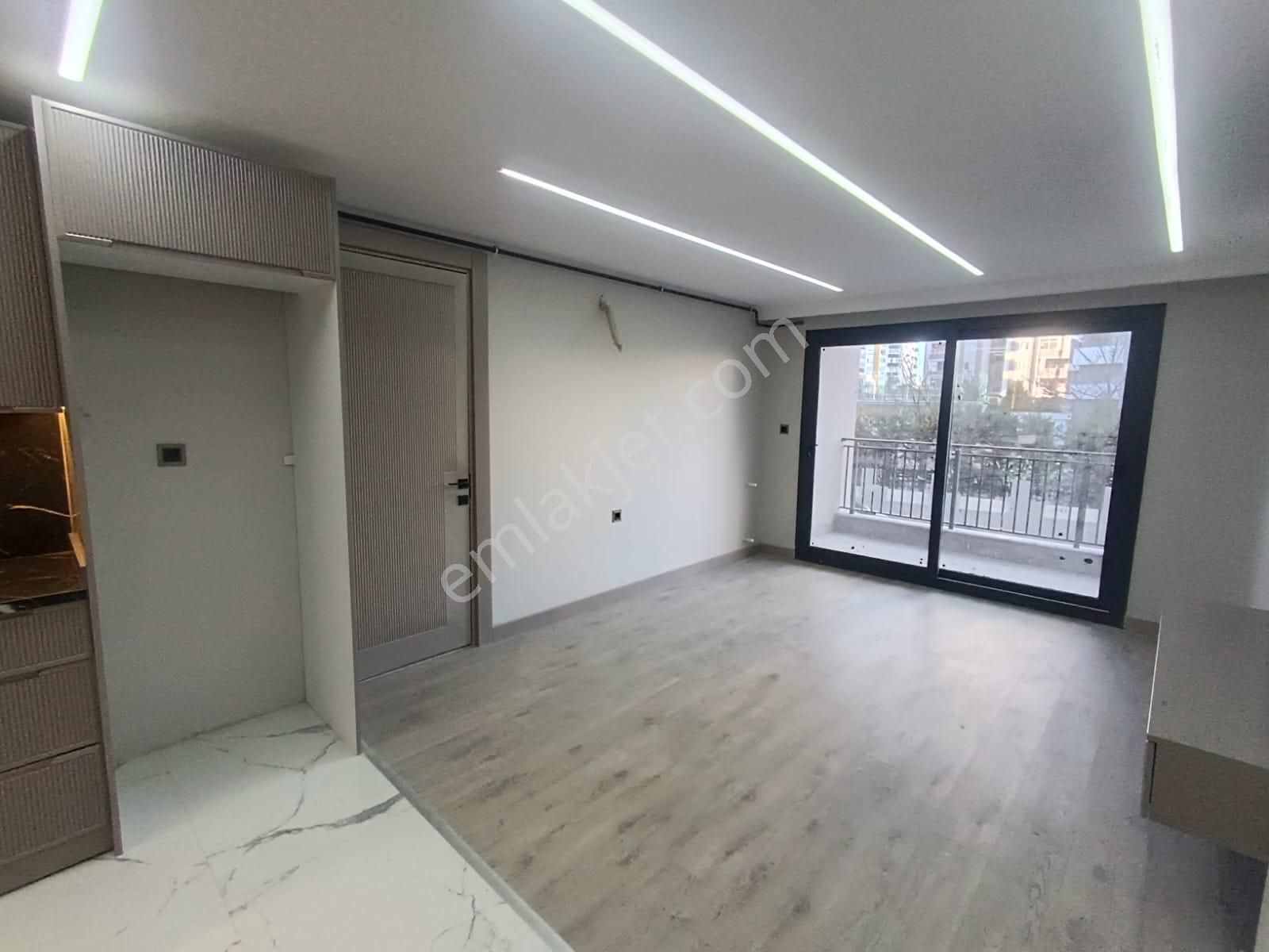 Yurt Mah. Yeşil Fırın Civarı 2+1 Açık Mutfak+fore Kazıklı+radya Temelli - Görsel 3