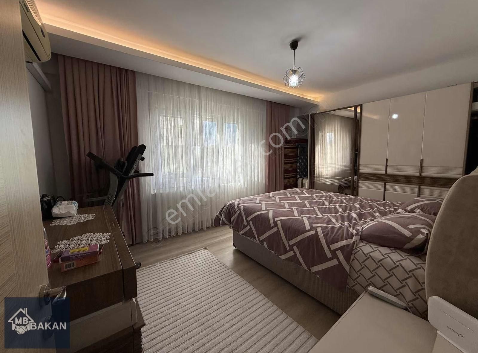 Bakan'dan 2+1 Geniş Site İçi Daire İzban Yakını - Görsel 13