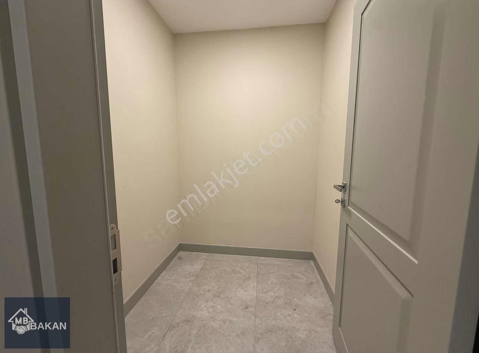 Bakan Gayrimenkul | Fırsat 3+1 180 M2 Yüksek Kredi İmkanı!! - Görsel 17