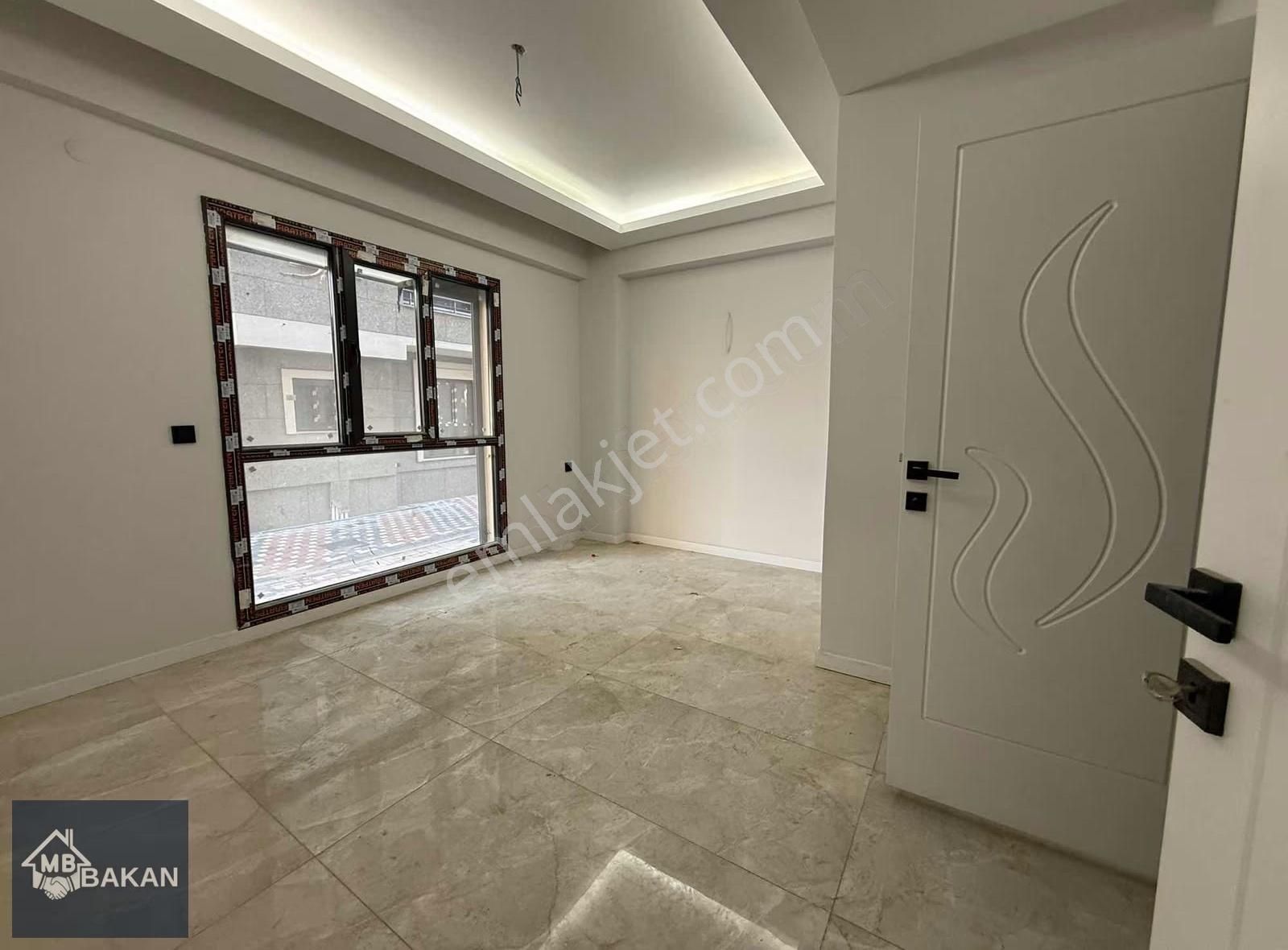 Bakan'dan Havuzlu Sitede Yüksek Giriş 2+1 Kapalı Mutfak - Görsel 5
