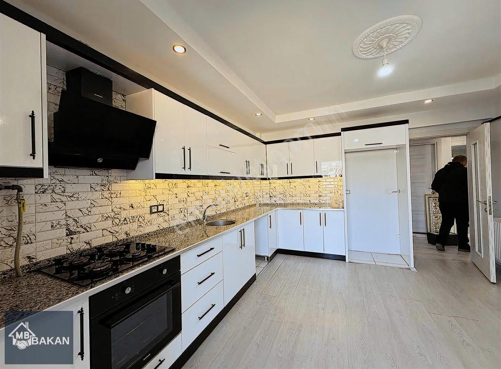 Bakan' Dan Tepeköy De Kiralık - Görsel 18