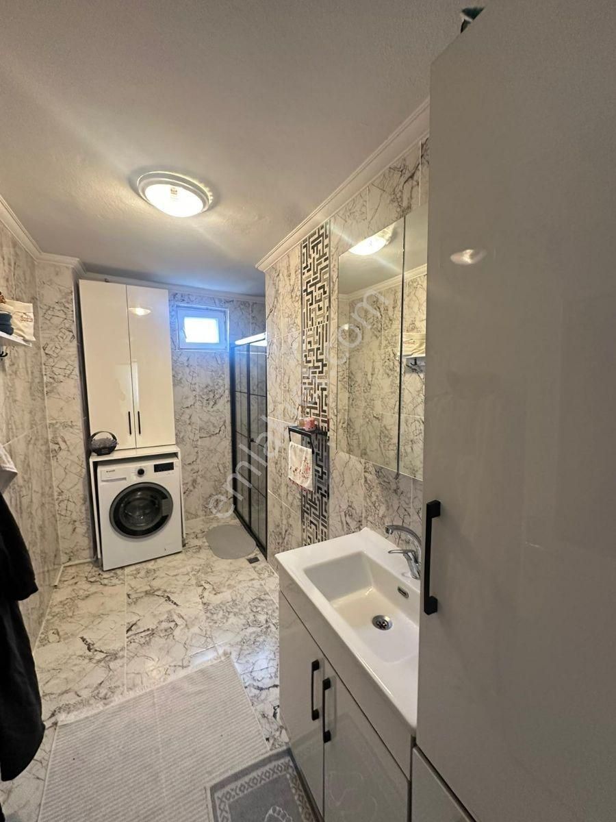 Serhat Cengiz Den Yakacık'ta Yapılı Satılık Daire - Görsel 27