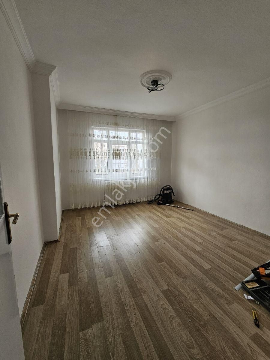 Serhat Cengiz Den Yakacık'ta Yapılı Satılık Daire - Görsel 15