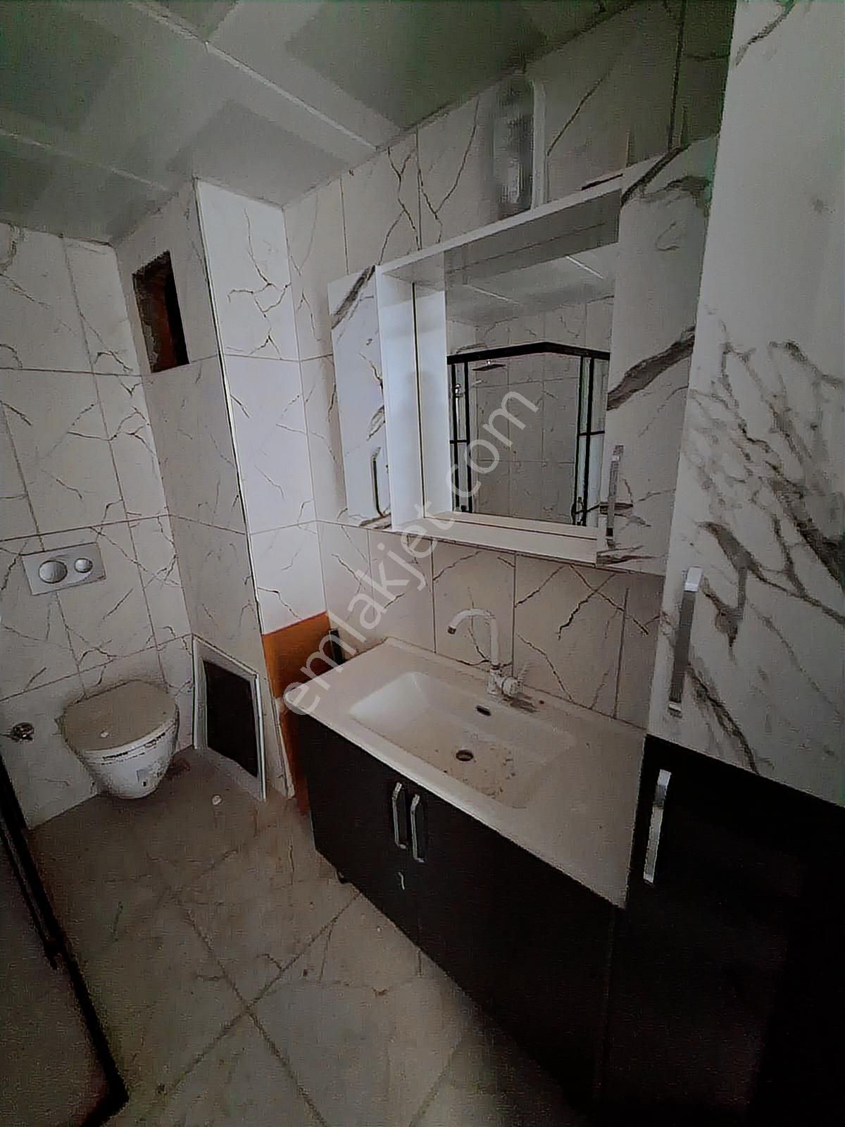 Altıntaş'ta Deniz Manzaralı 2+1 Havuzlu Sitede Satılık Daire - Görsel 9