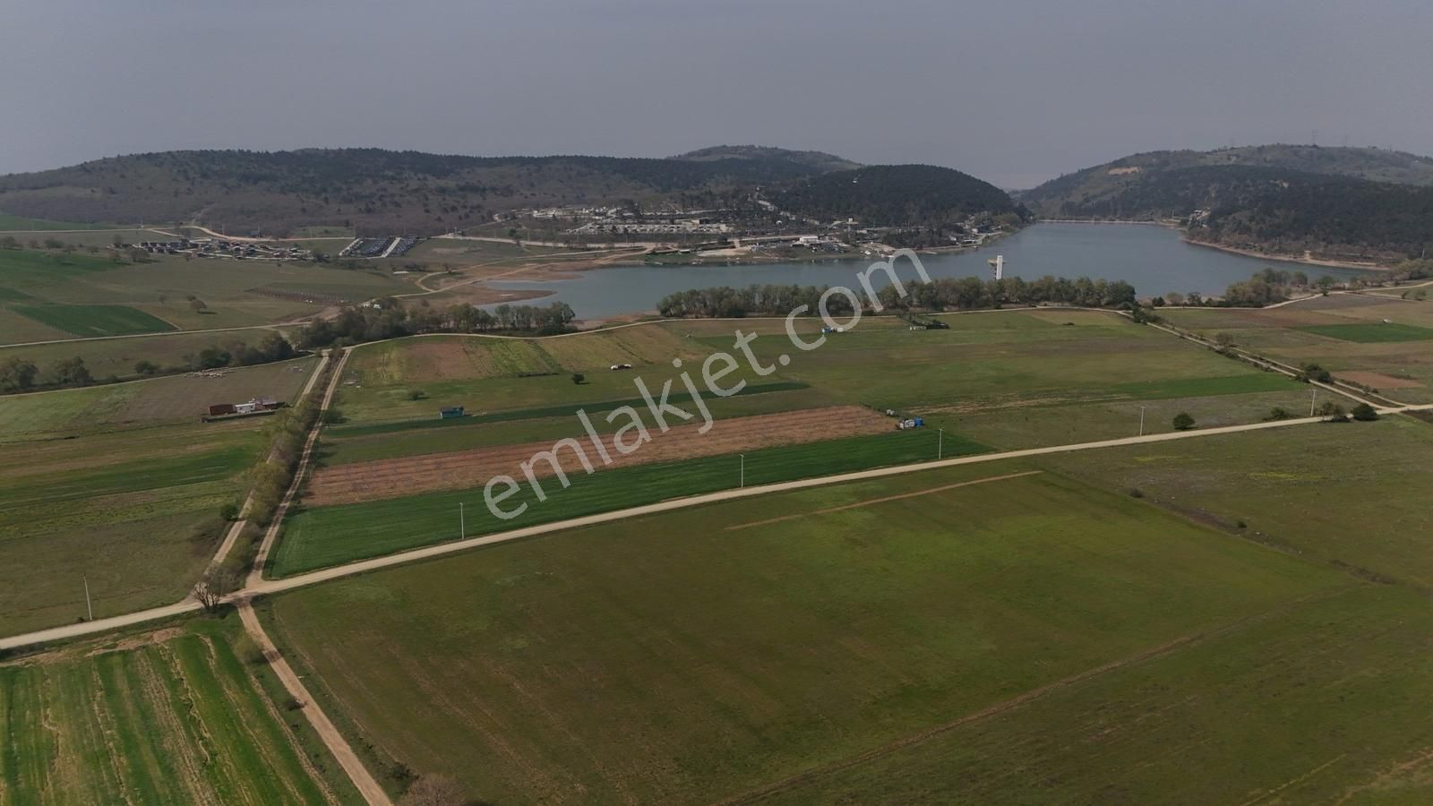 Doğancı Köy De Göl Manzaralı Satılık Arazi - Görsel 22