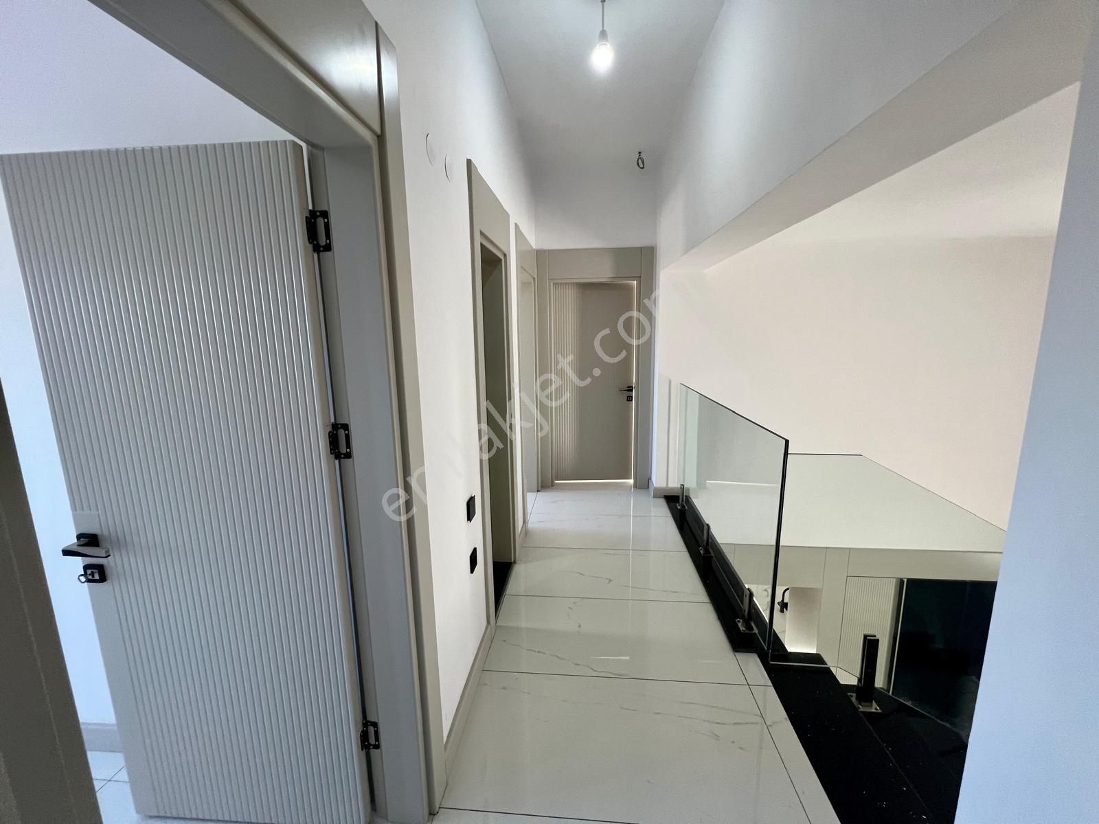 Akçay Aras Emlaktan Gürede Havuzlu Muhteşem Villalar - Görsel 22