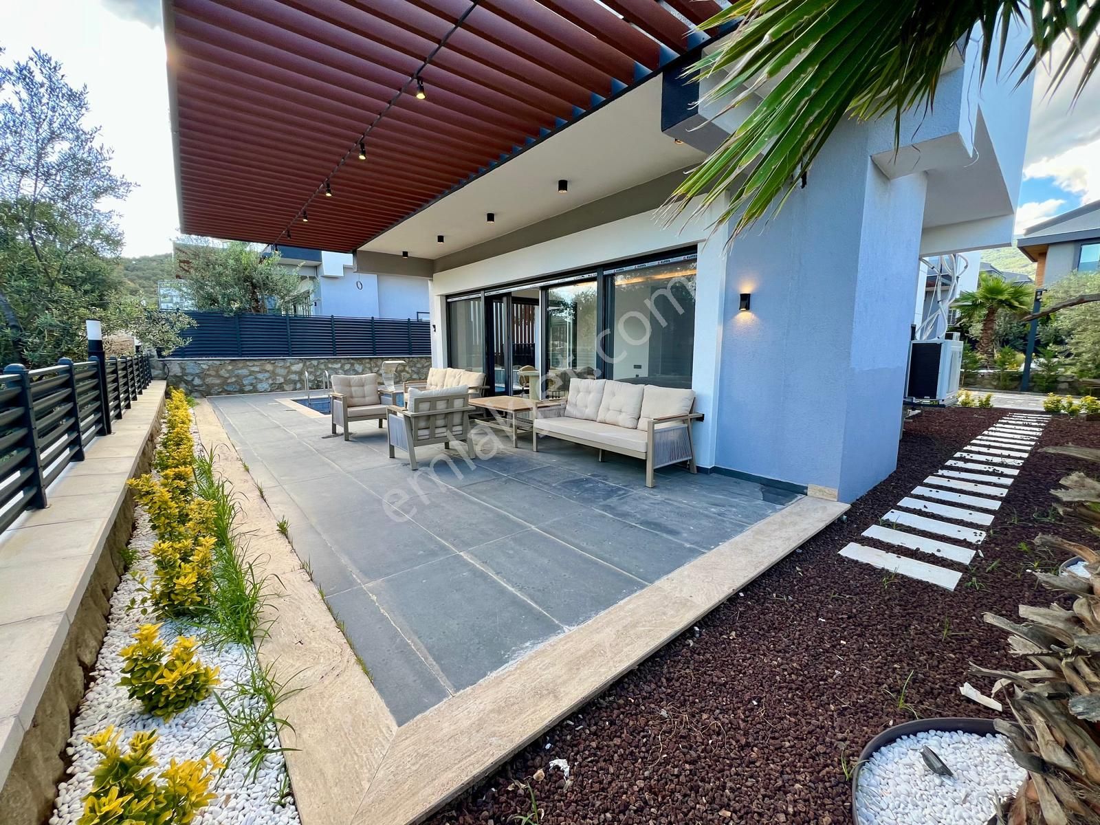 Akçay Aras Emlaktan Gürede Havuzlu Muhteşem Villalar - Görsel 9