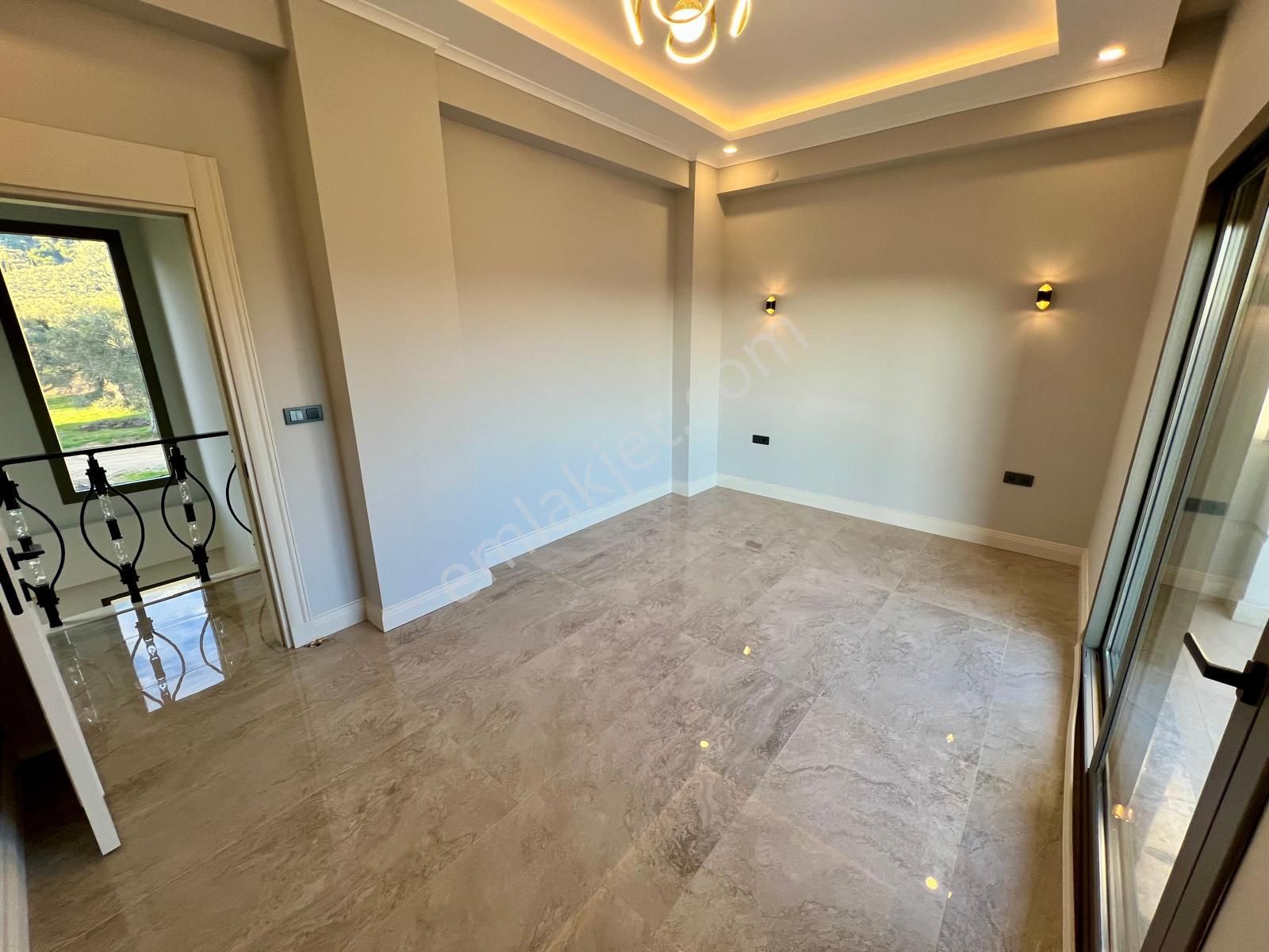 Akçay Aras Emlaktan Gürede Havuzlu Müstakil Lüks Villa - Görsel 34