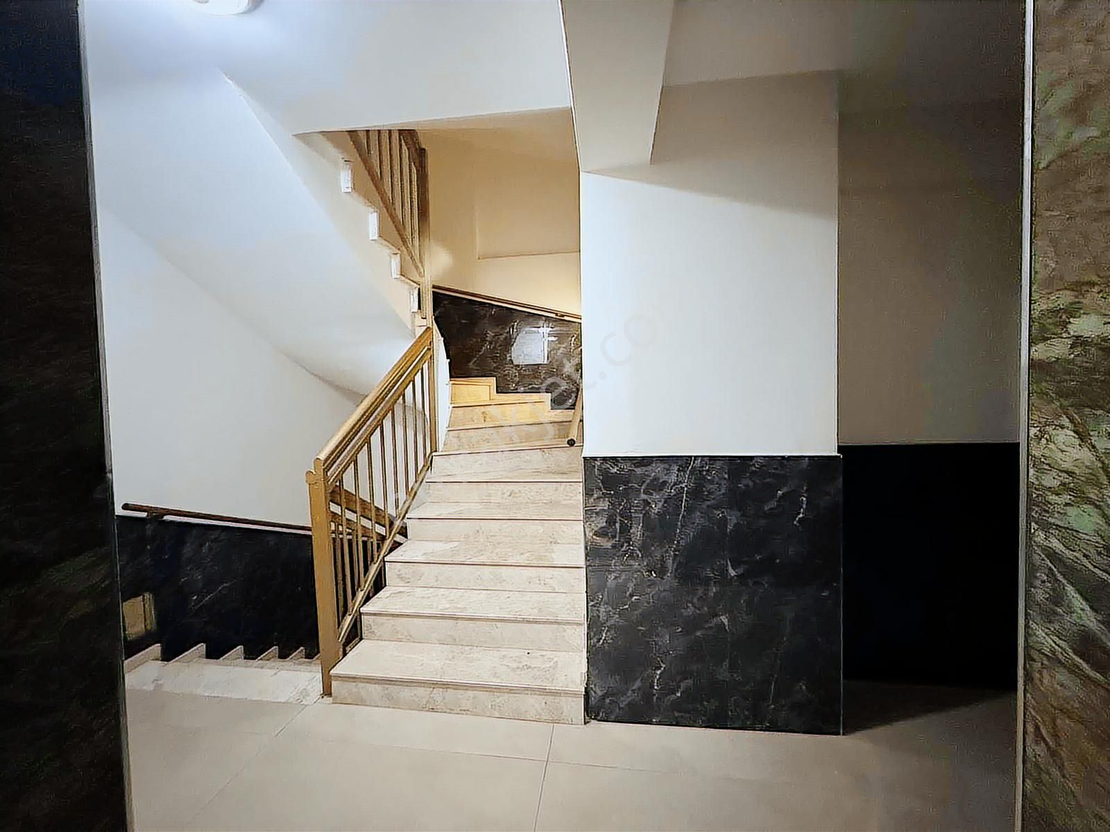 Hazar'dan **davutlar **eşyalı*arakat 2+1 Cam Balkonlu Daire - Görsel 18