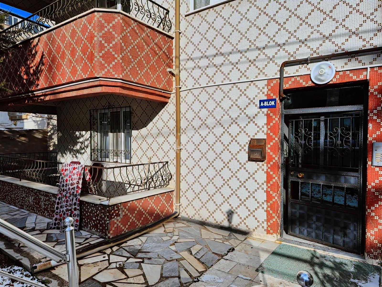 İlbey // Şuhut Merkez "pazar" Mahallesinde Satılık 3+1 Daire - Görsel 3