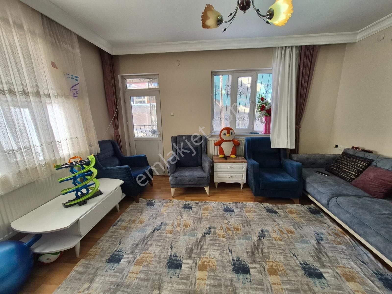 İlbey // Şuhut Merkez "pazar" Mahallesinde Satılık 3+1 Daire - Görsel 31