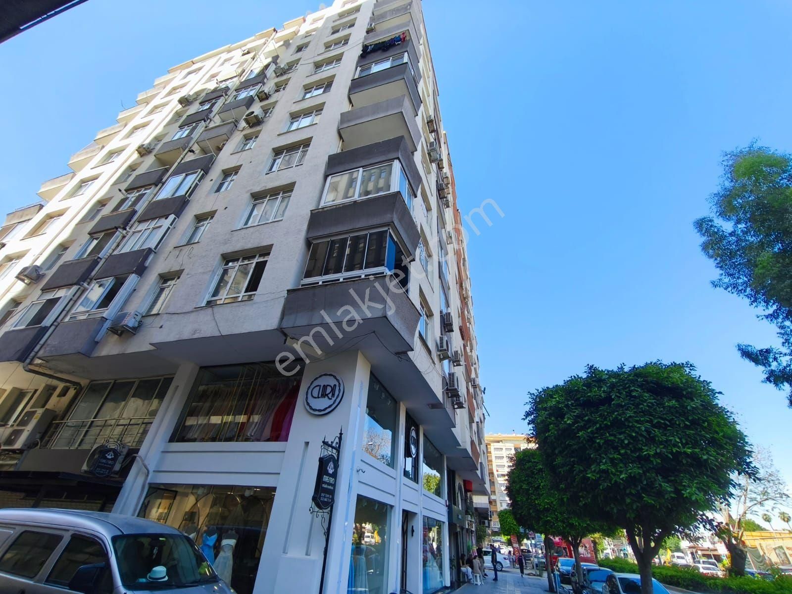 Atatürk Caddesi Sular'da Doğalgazlı Geniş 3+1 Ekstralı Gd Cepheli Kapalı Mutfak !!!